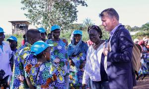 Christian Saunders, Special Coordinator on Improving the UN's Response to Sexual Exploitation and Abuse, met with community leaders, women and youth organizations on his trip to Pombolo in the Central African Republic.